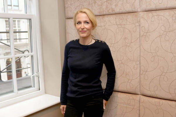 Gillian Anderson pic #963012