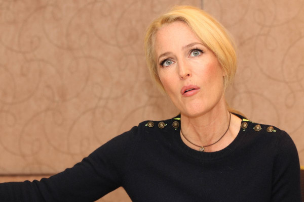 Gillian Anderson pic #963010