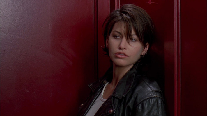 Gina Gershon