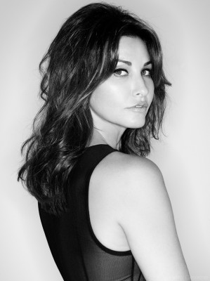 Gina Gershon