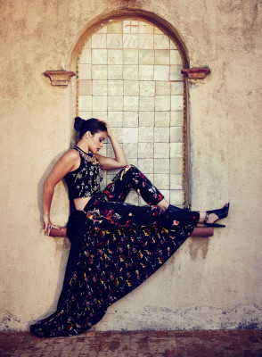 Gina Rodriguez pic #892915