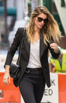 Gisele Bundchen pic #766710