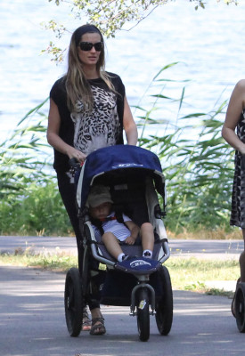 Gisele Bundchen pic #554786