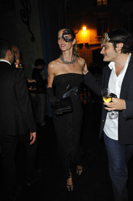 photo 6 in Gisele Bundchen gallery [id504068] 2012-04-30 00:00:00