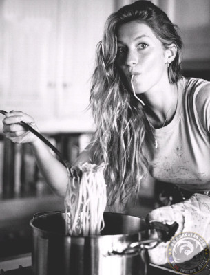 Gisele Bundchen pic #129736