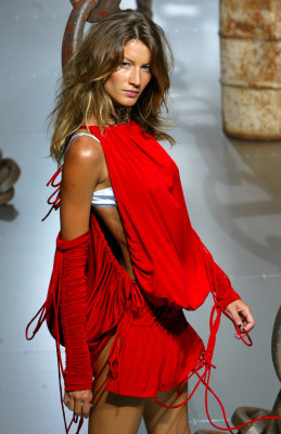 photo 17 in Gisele Bundchen gallery [id426248] 2011-10-06 00:00:00