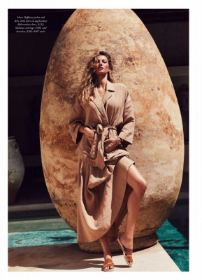 Gisele Bundchen-Harpers Bazaar Magazine, Australia January 2019