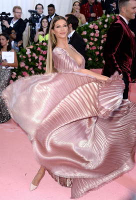 Gisele Bundchen – 2019 Met Gala