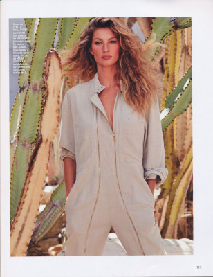 Gisele Bundchen – Harper’s Bazaar Spain January 2019