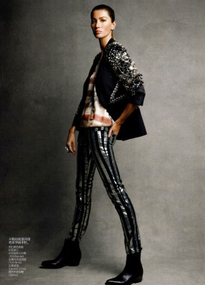 Gisele Bundchen pic #340080
