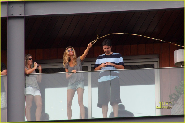 Gisele Bundchen pic #369346