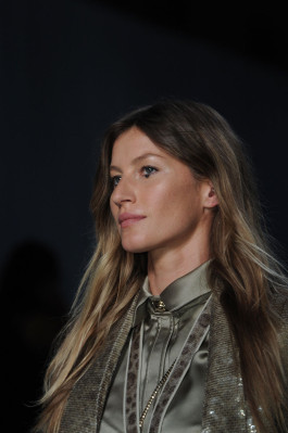 photo 11 in Gisele Bundchen gallery [id427583] 2011-10-11 00:00:00