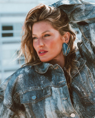 Gisele Bundchen for Colcci Jeans