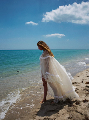 Gisele Bundchen for Vogue France JuneJuly 2025 by Mario Sorrenti