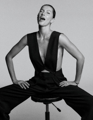 Gisele Bundchen ~ Elle France 08/31/2023 by Chris Colls