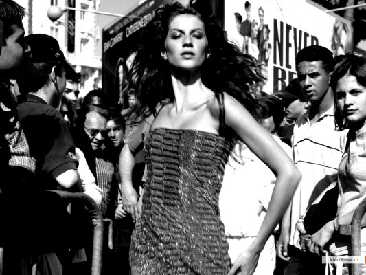 Gisele Bundchen pic #129021