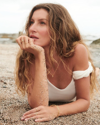 Giisele Bundchen - Vivara (2021)