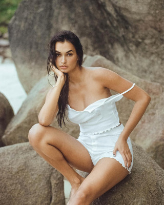Gizele Oliveira by Matias Ternes