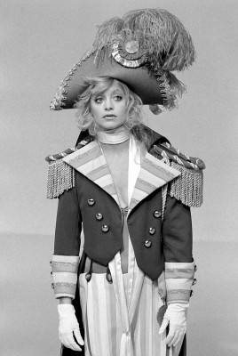 Goldie Hawn pic #209933