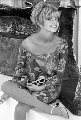 Goldie Hawn pic #209934