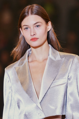 Off-White - Autumn/Winter 2019 Fashion Show in Paris