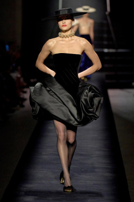 Schiaparelli Haute Couture Fall/Winter 2022 Fashion show in Paris