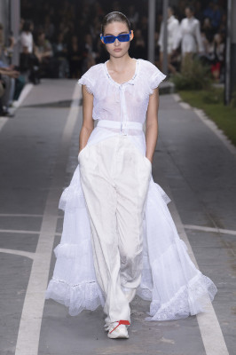 Grace Elizabeth - Off White Spring/Summer 2019 Fashion Show in 