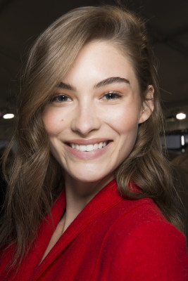Grace Elizabeth - MAX MARA FALL/WINTER 2017 FASHION SHOW IN MILAN (BACKSTAGE)