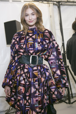 Grace Elizabeth - ISABEL MARANT FALL/WINTER 2017 FASHION SHOW IN PARIS 