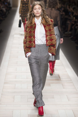 Grace Elisabeth - FENDI AUTUMN/WINTER 2017 FASHION SHOW IN MILAN