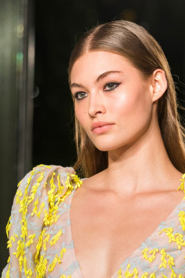 Grace Elizabet Carolina Herrera Spring/Summer 2018 Fashion Show in New York