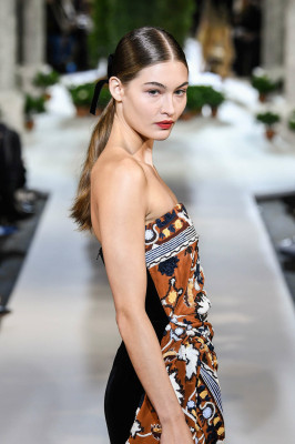 Oscar de la Renta Autumn/Winter 2019 Fashion Show in New York