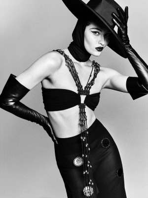 Grace Elizabeth - by Luigi and Iango for Vogue Brazil 2018