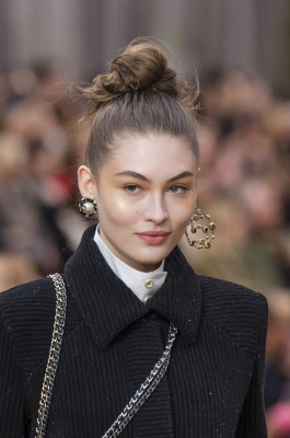 Grace Elizabeth - Chanel Autumn/Winter 2018 Fashion Show in Paris