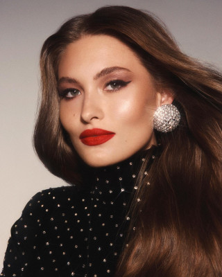 Grace Elizabeth - Estée Lauder (2022)