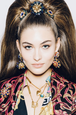  Grace Elizabeth - Versace Pre-Fall 2019 Fashion Show in New York