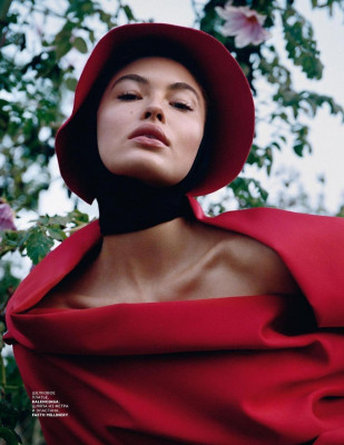 Grace Elizabeth – Vogue Magazine Russia April 2019
