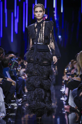 Grace Elizabeth - «Elie Saab» F/W 2017