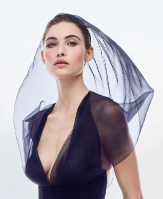 Grace Elizabeth by Sølve Sundsbø for US Elle (February 2022)