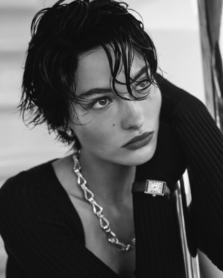 Grace Elizabeth by Blair Getz Mezibov for V Magazine (S/S 2022)