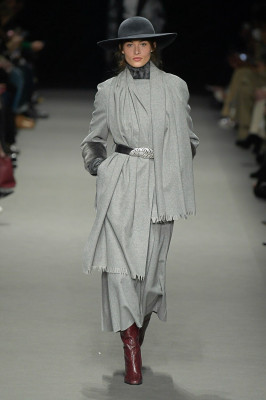 Grace Elizabeth - 2022 Alberta Ferretti Fashion Show 02/24/2022