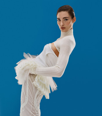 Grace Elizabeth by Sølve Sundsbø for US Elle (February 2022)