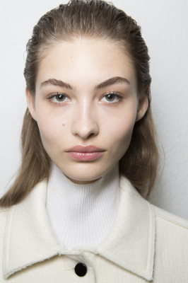 Grace Elizabeth - Sportmax Fall/Winter 2017 Fashion Show in Milan