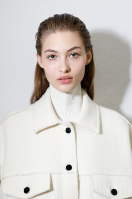 Grace Elizabeth - Sportmax Fall/Winter 2017 Fashion Show in Milan