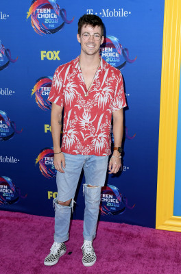 Grant Gustin