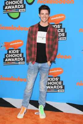 Grant Gustin