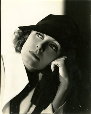 Greta Garbo pic #389892