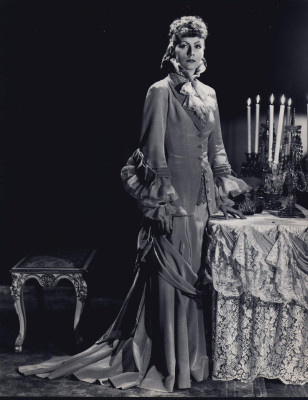 Greta Garbo pic #268317
