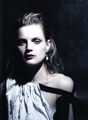 Guinevere van Seenus pic #211396
