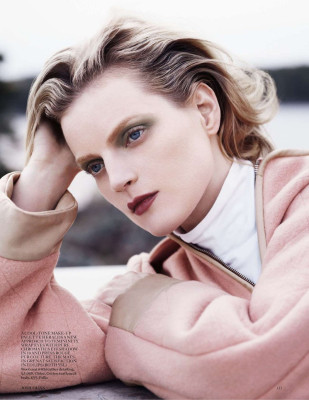Guinevere van Seenus pic #537139